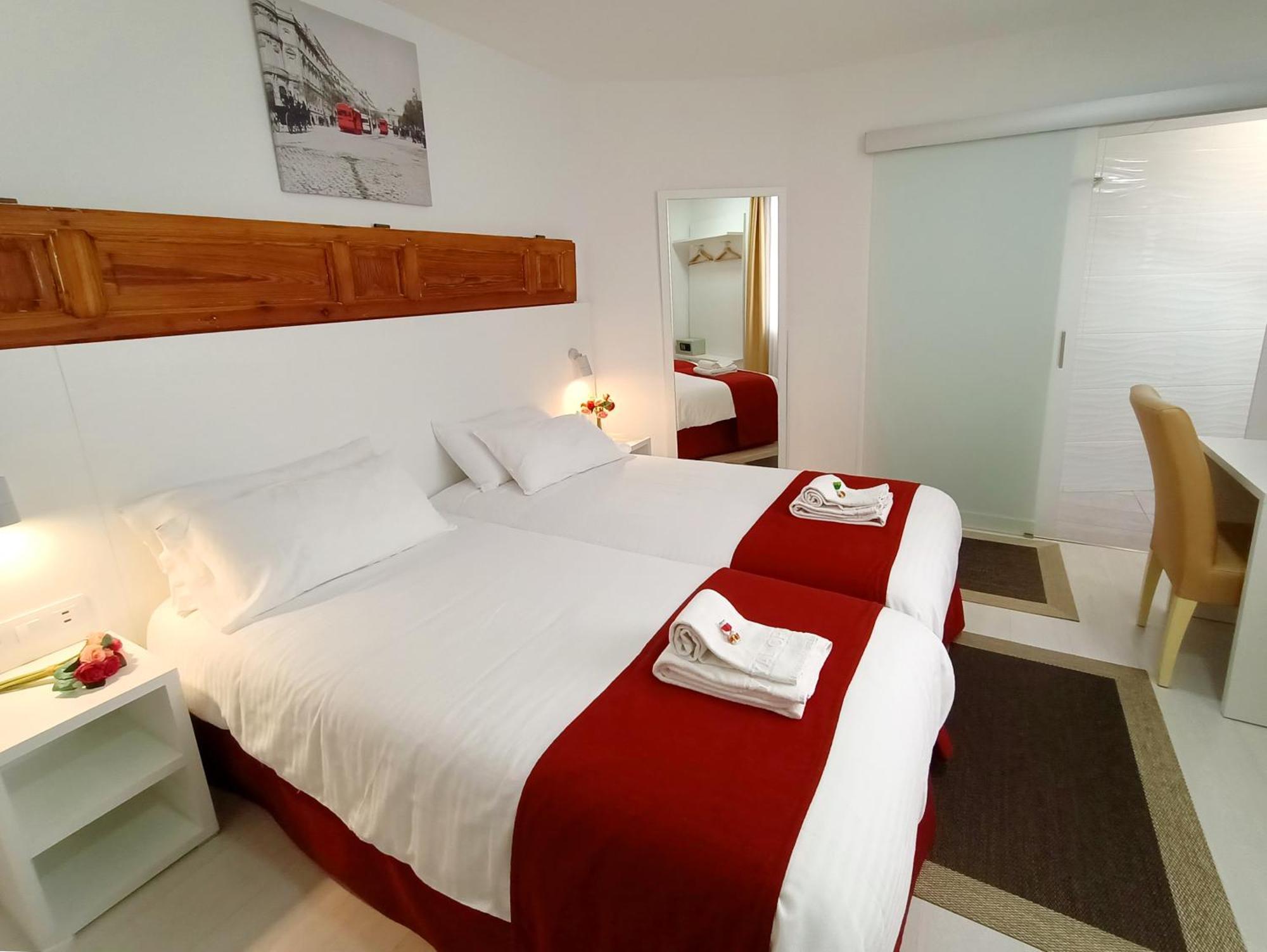 Hostal Royal Cruz — Photos 2